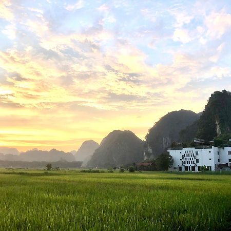 Liberty Hall Tam Coc Hotel & Villa Ninh Binh Exterior photo