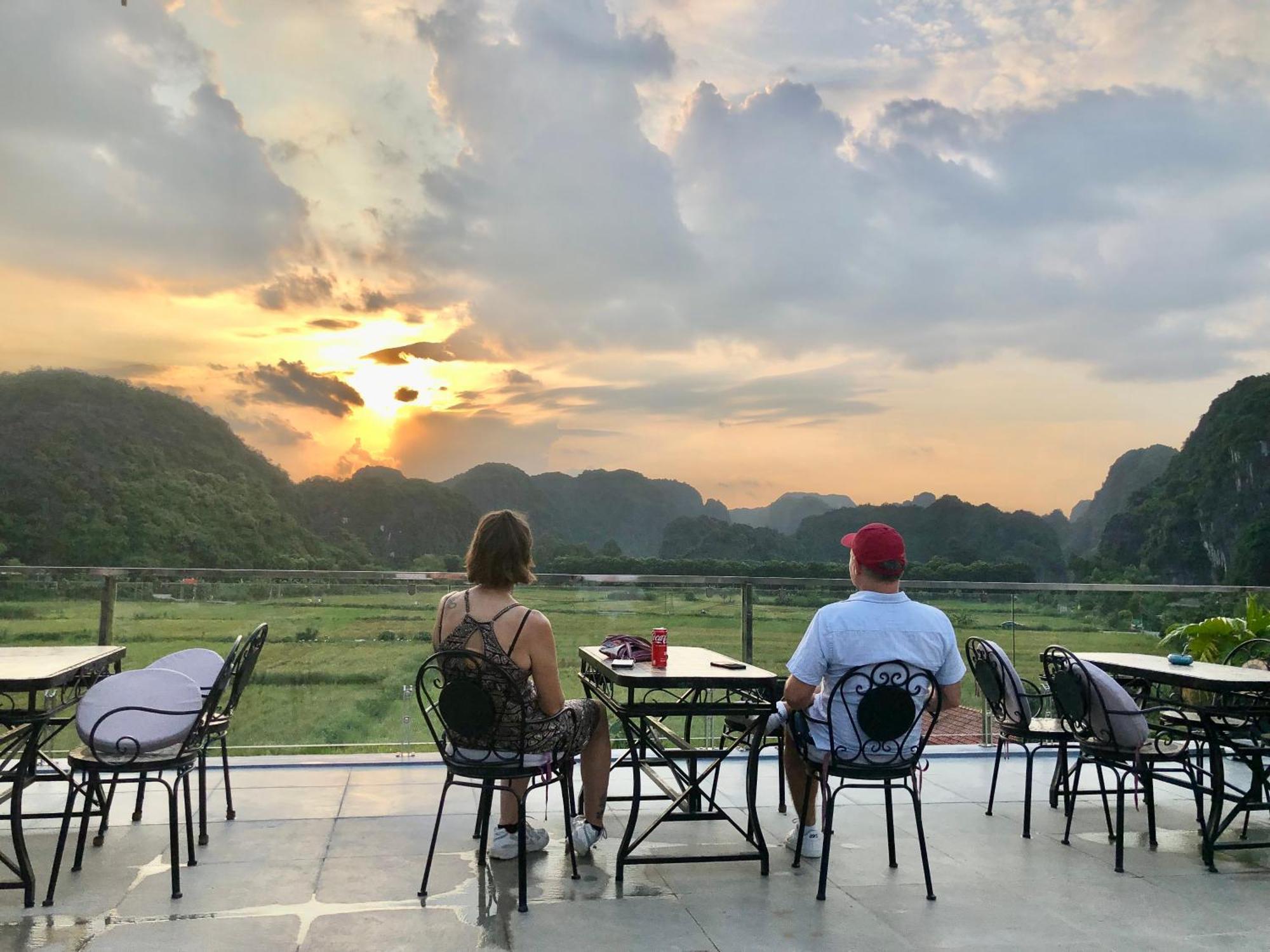 Liberty Hall Tam Coc Hotel & Villa Ninh Binh Exterior photo