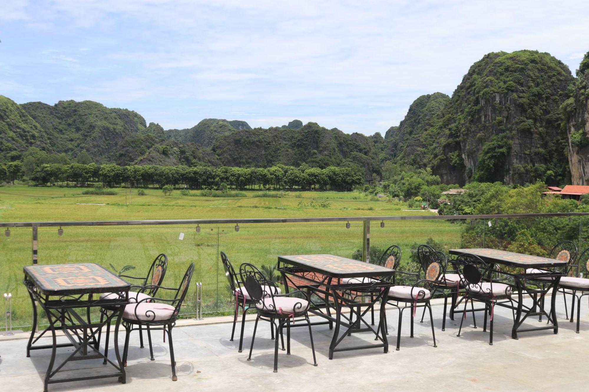 Liberty Hall Tam Coc Hotel & Villa Ninh Binh Exterior photo